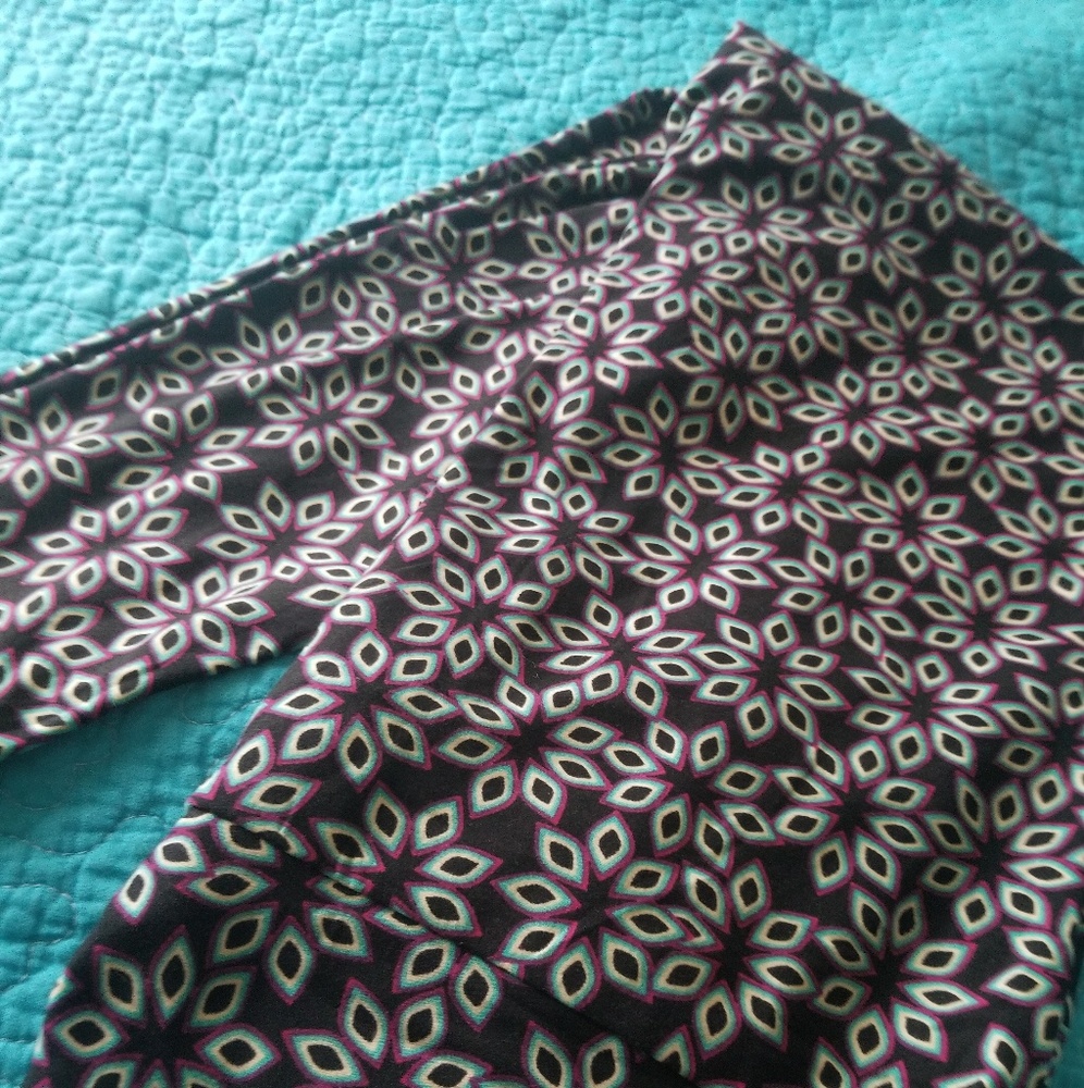 LuLaRoe size TC leggings